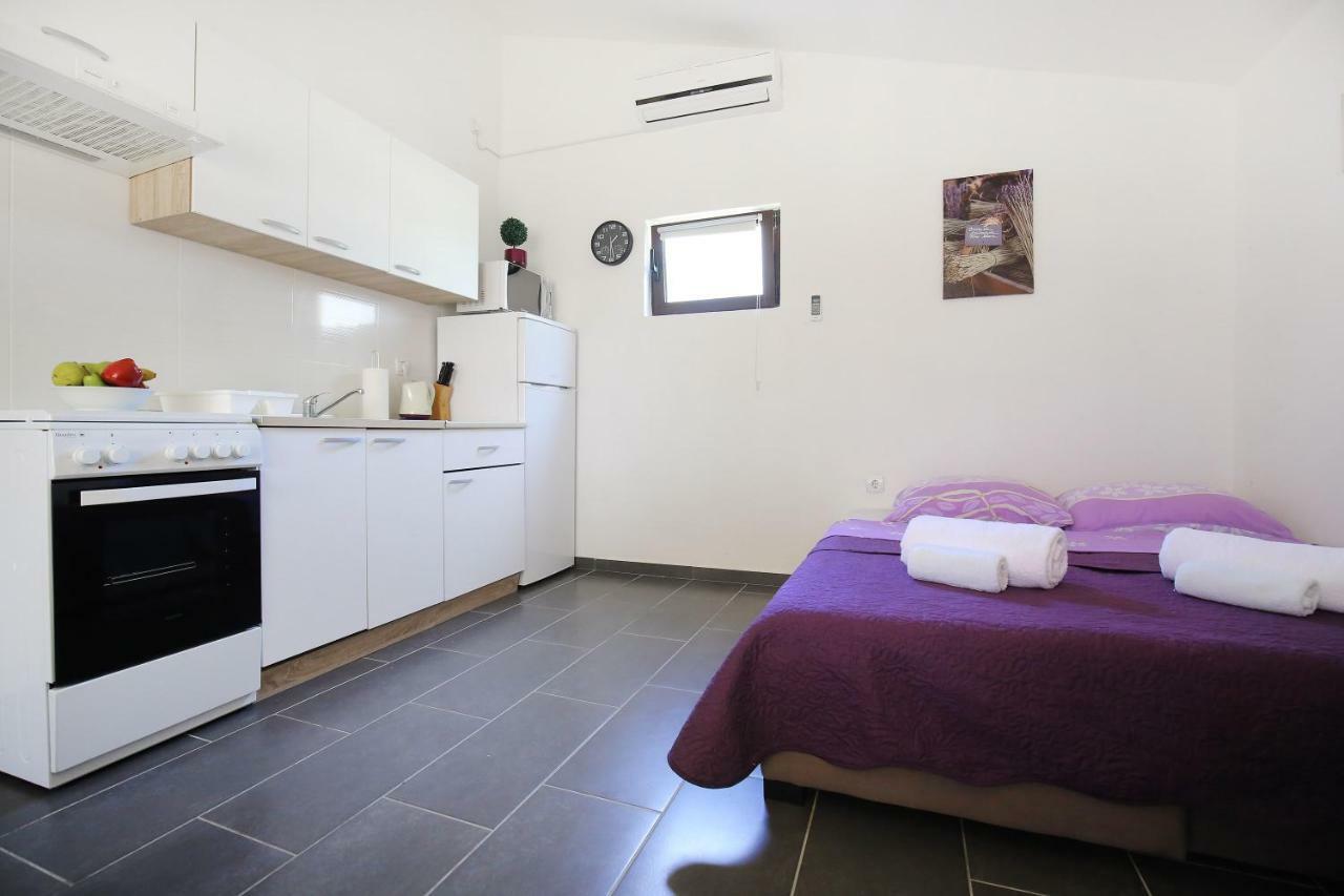 פריבלאקה House On The Beach Tin מראה חיצוני תמונה